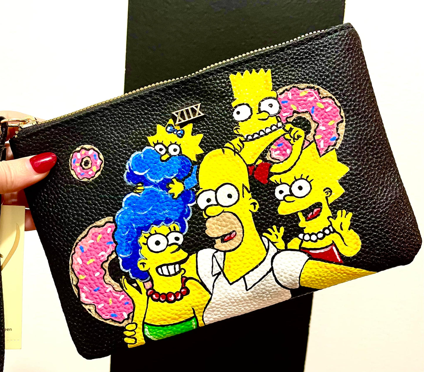 Simpsons Clutch
