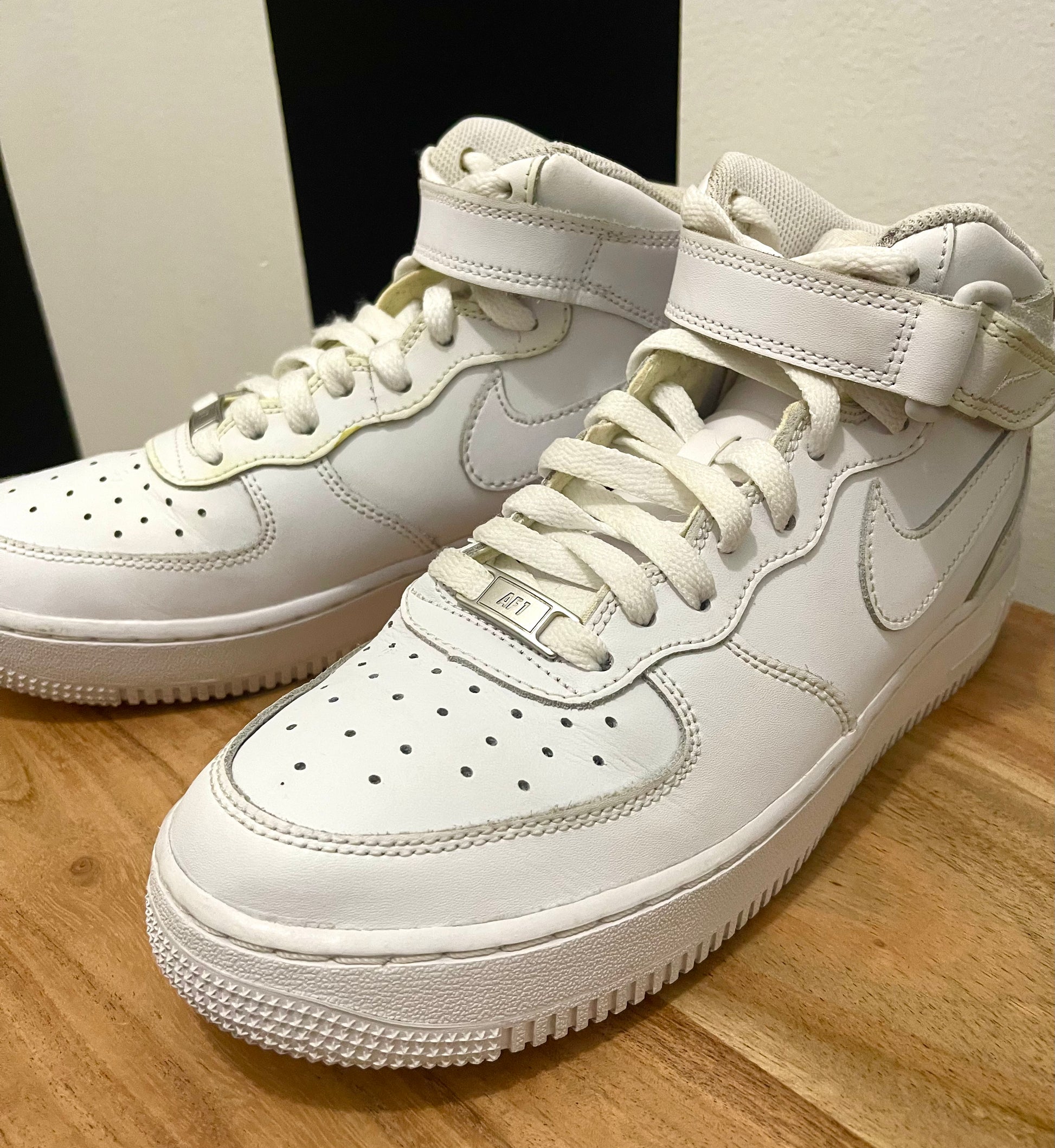 Nike Air Force 1 Mid LE 7Y or Women s 8.5 black willow designs