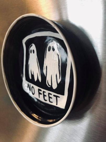 No Feet Magnet